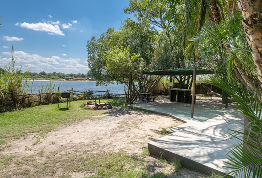 Mahangu Safari Lodge